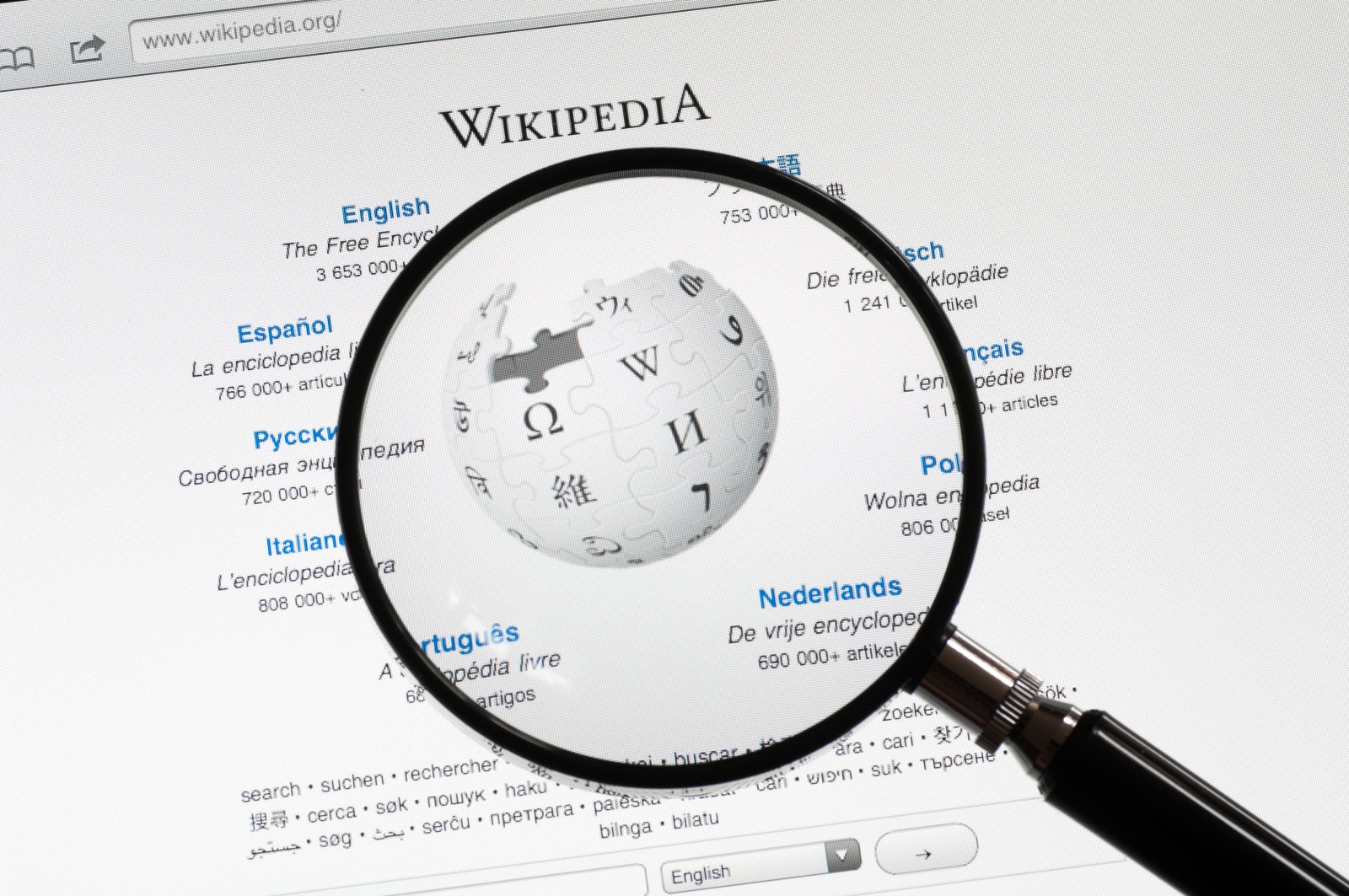 A security expert built an unofficial Wikipedia for the dark web